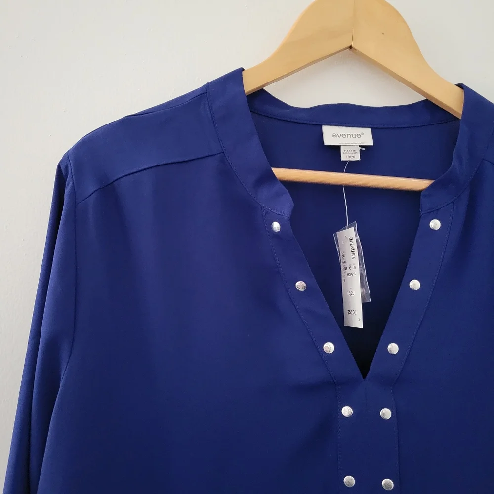 Avenue || 18/20 Plus Blue V Neck Silver Studs Shirt - Picture 3 of 4